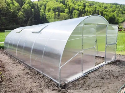 Szklarnia z poliwęglanu GT "Mocna szeroka GAUDI 40"